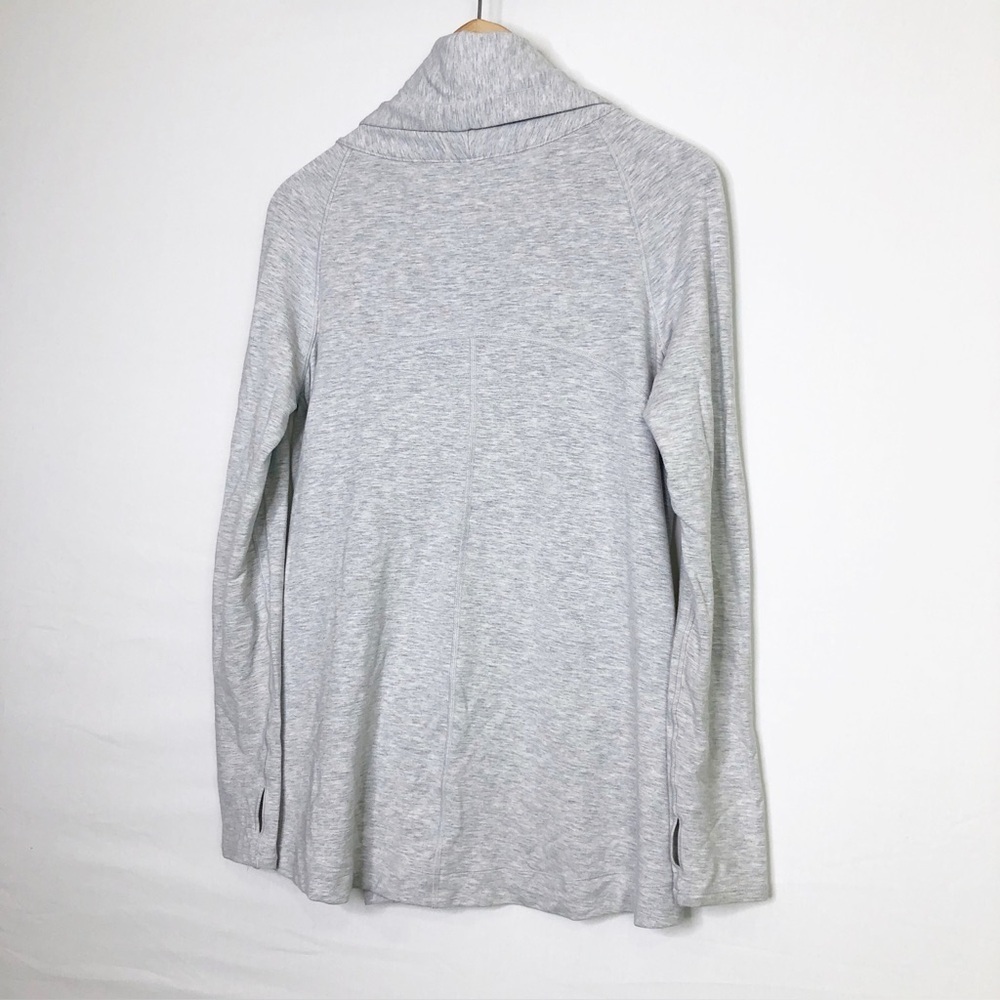 Lululemon size 6 Coast easy wrap ultralight heathered jacket. - Picture 7 of 9